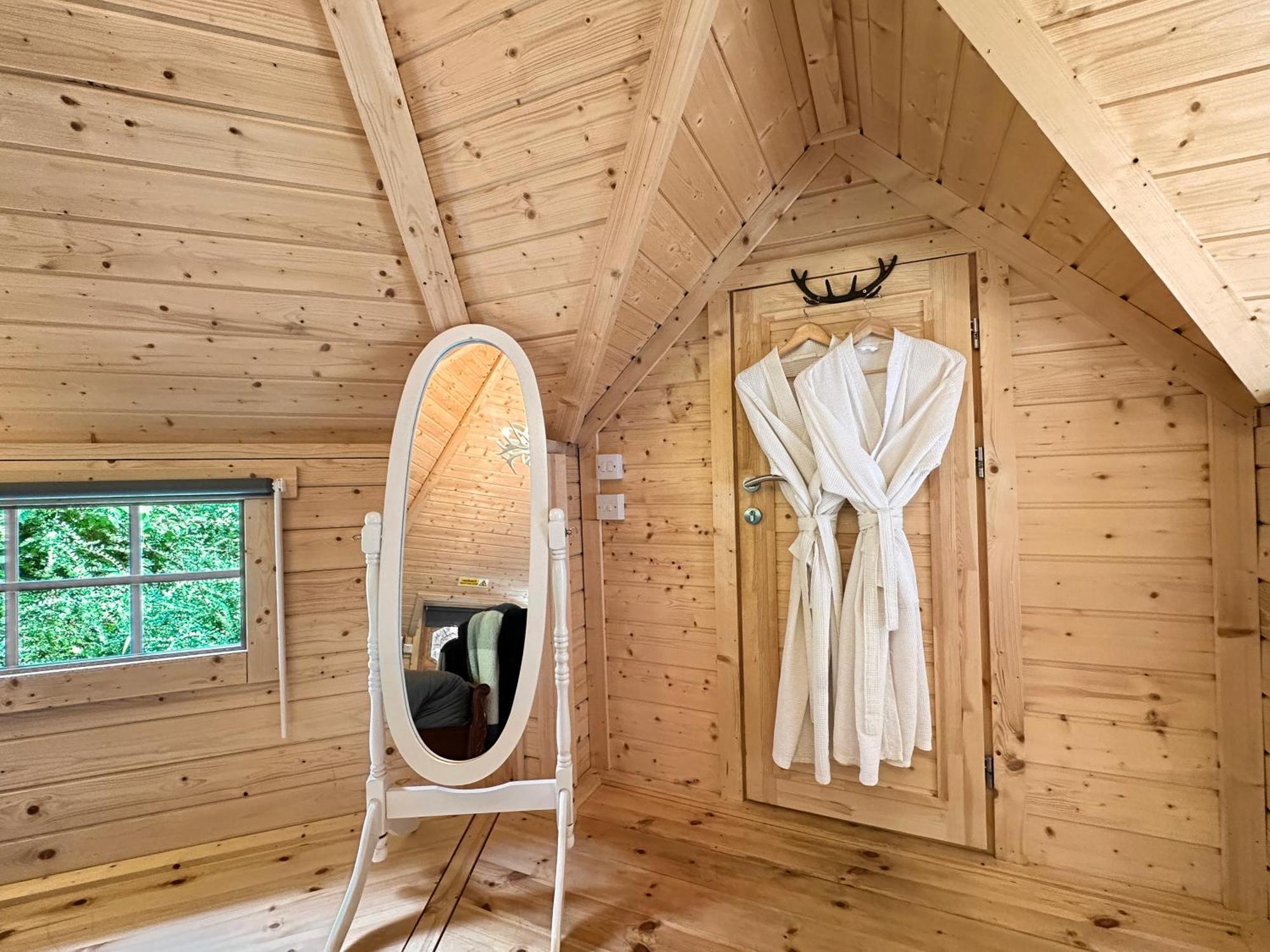 Aos Si Lodges Балачулиш Екстериор снимка