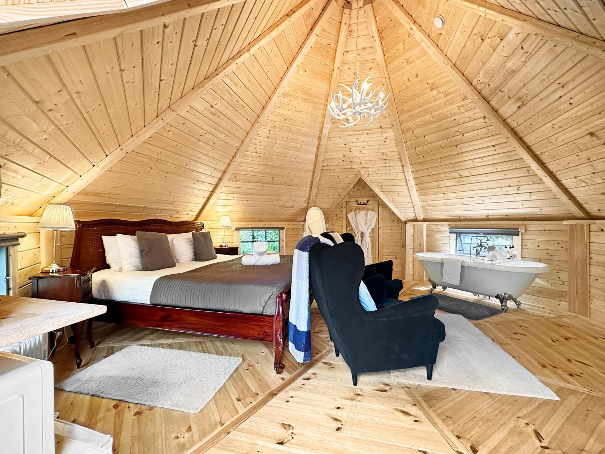 Aos Si Lodges Балачулиш Екстериор снимка